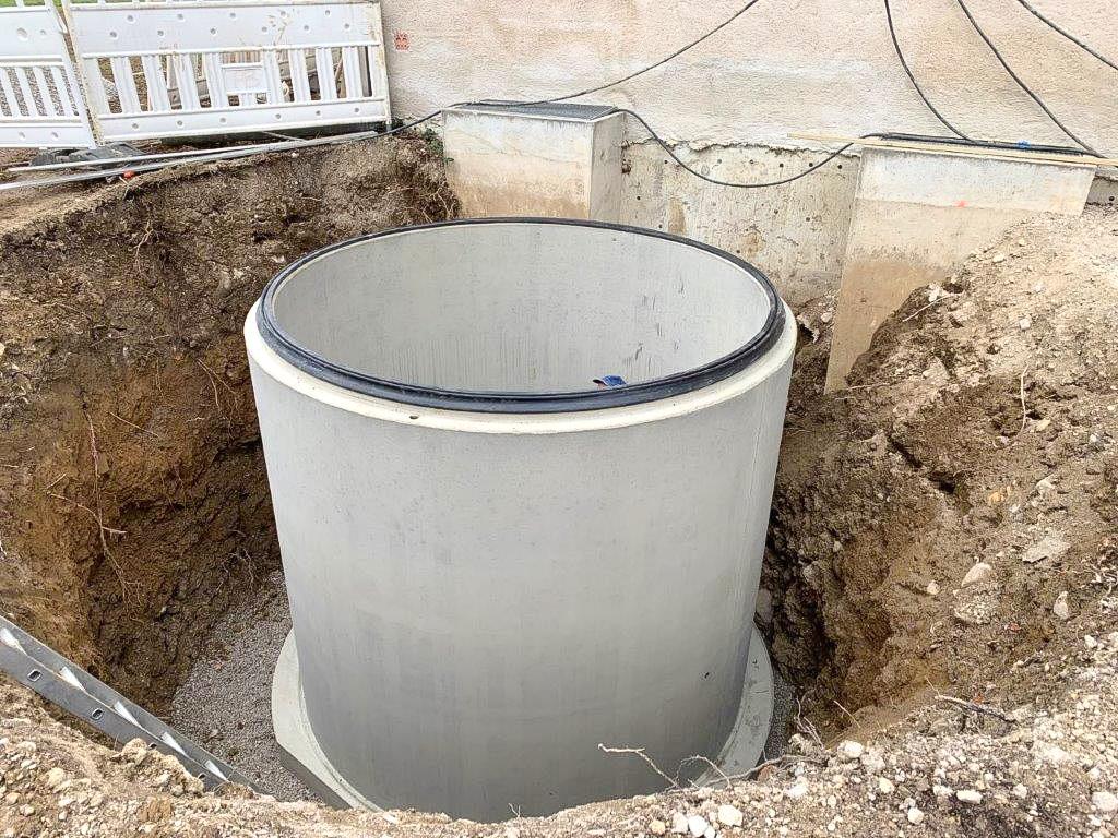 Pelletsbehälter eingehoben - Waldschütz GmbH